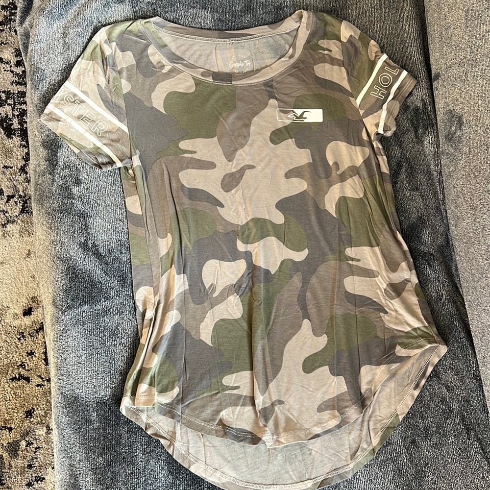 Hollister Camo Tshirt